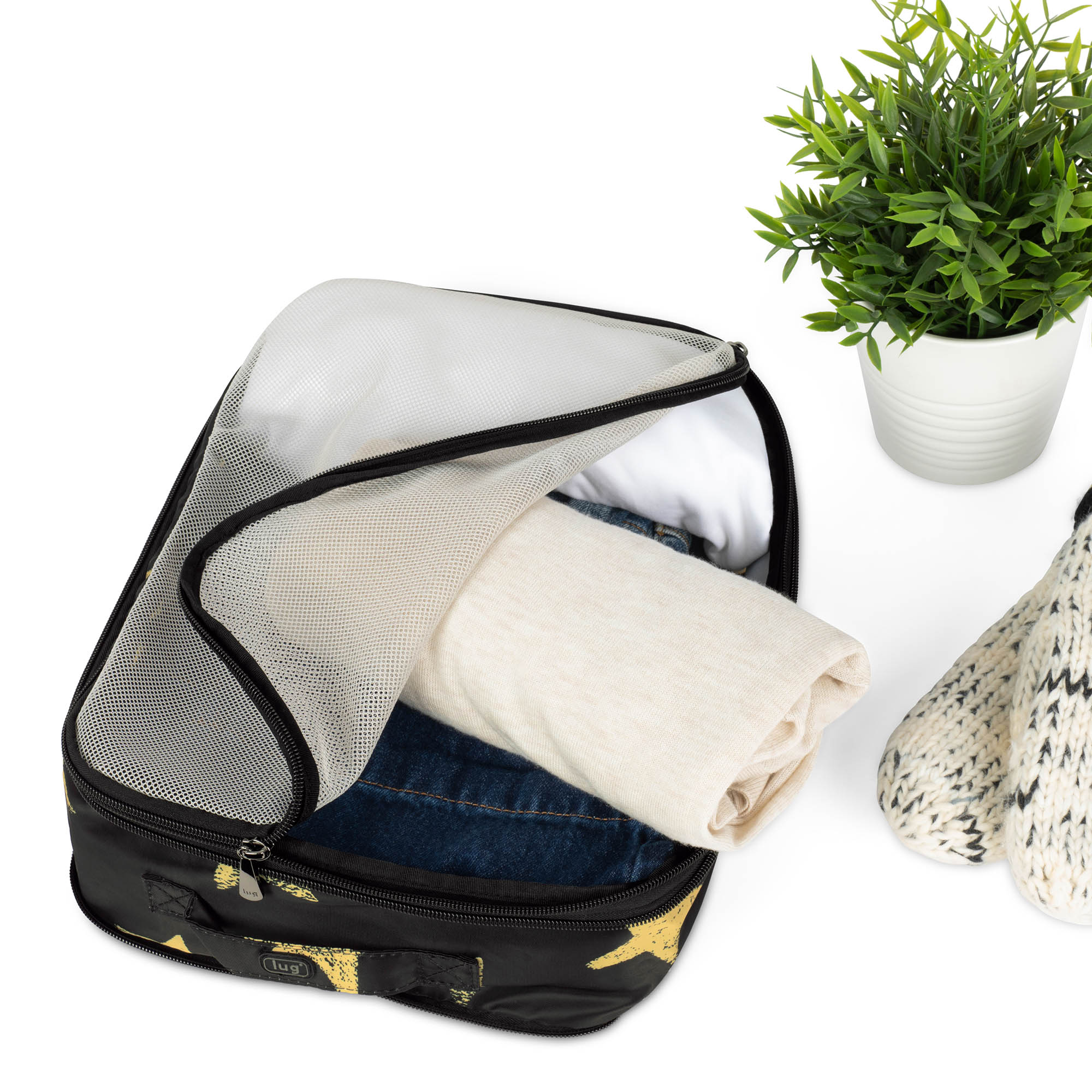 Cargo 1pc Compression Packing Cube - - Cargo_1pc_Lifestyle_02