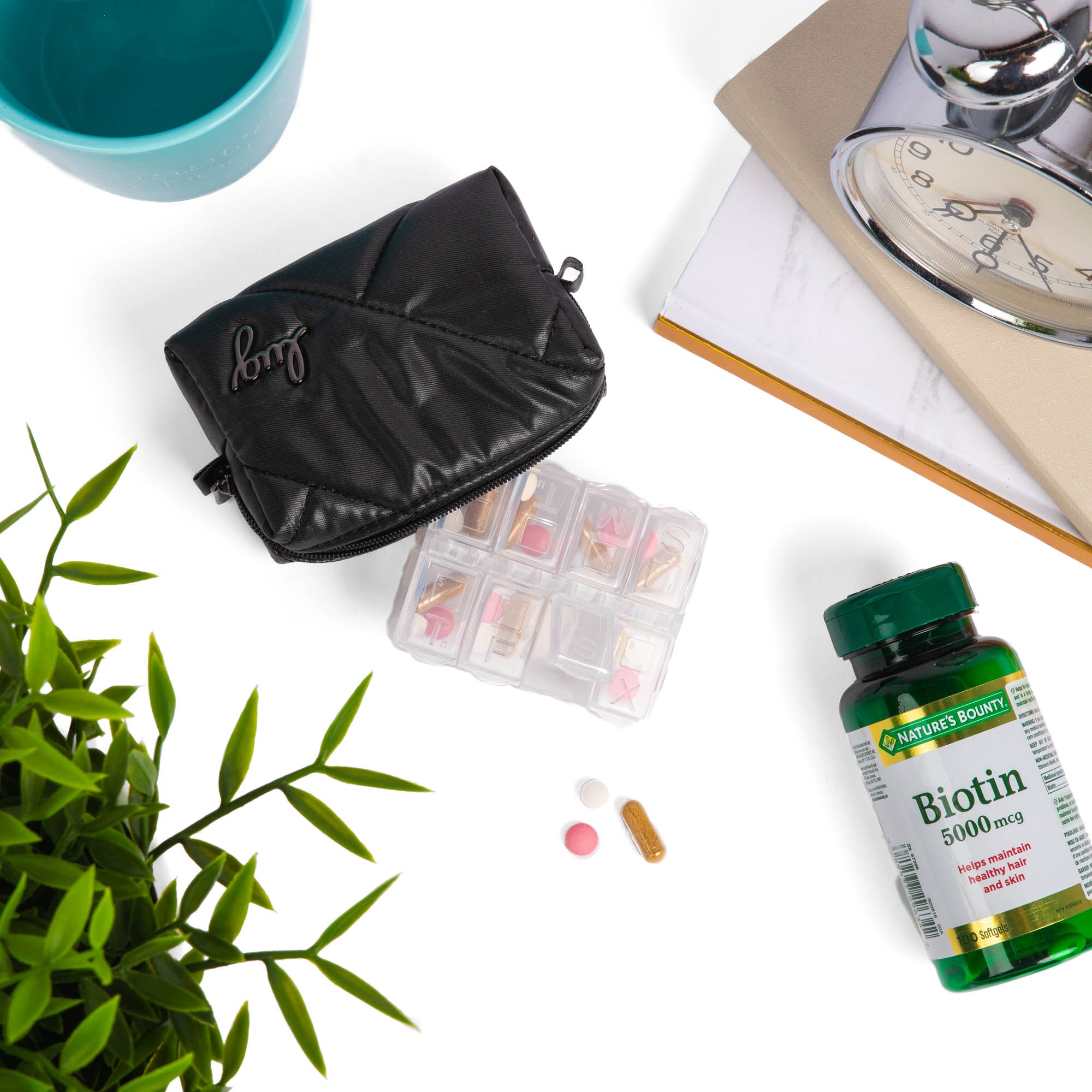 Choo Choo Mini Pill Box - - ChooChooMini_Lifestyle_02