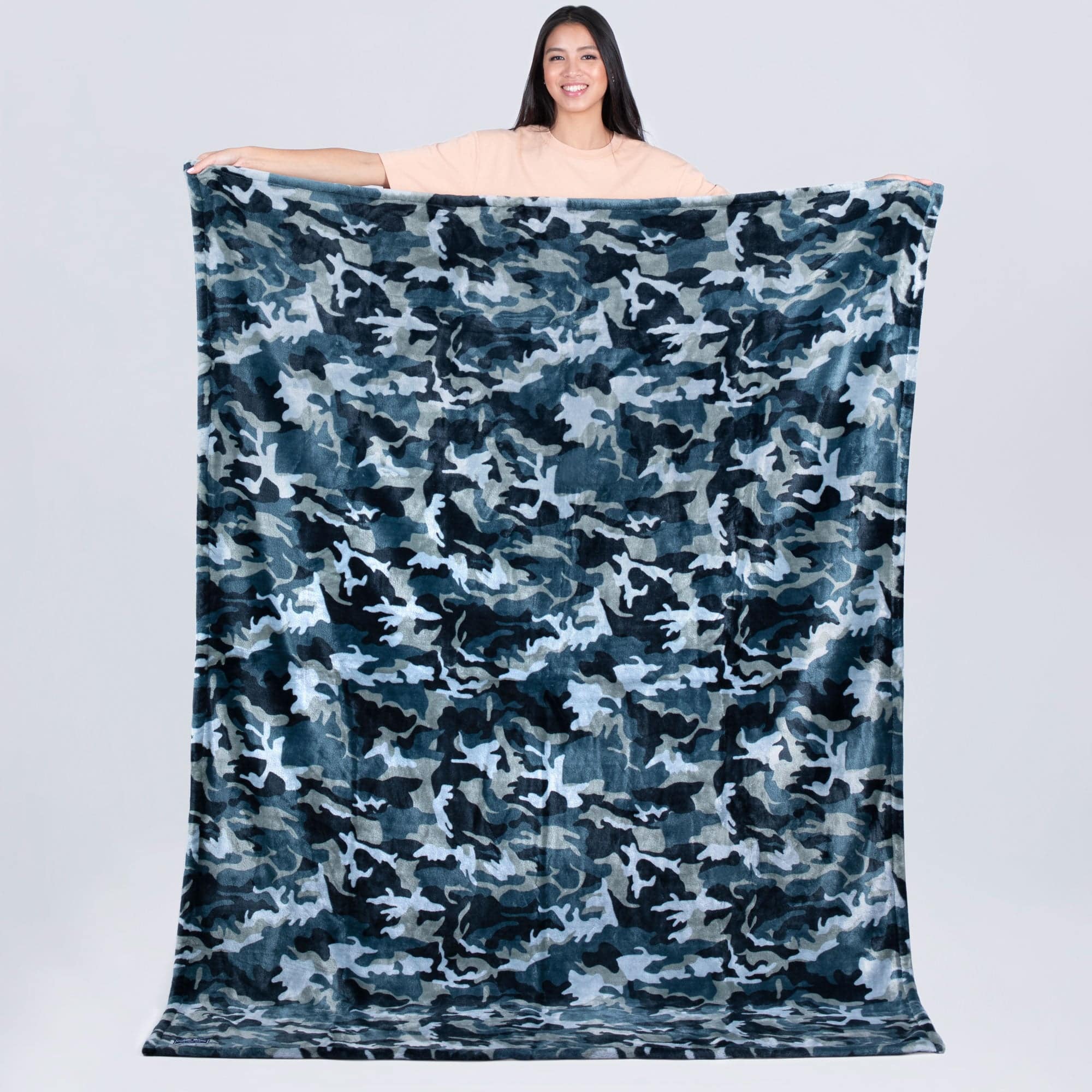 Cuddle Throw Blanket - CAMO MIDNIGHT - CuddleThrow_CamoMidnight_Lifestyle