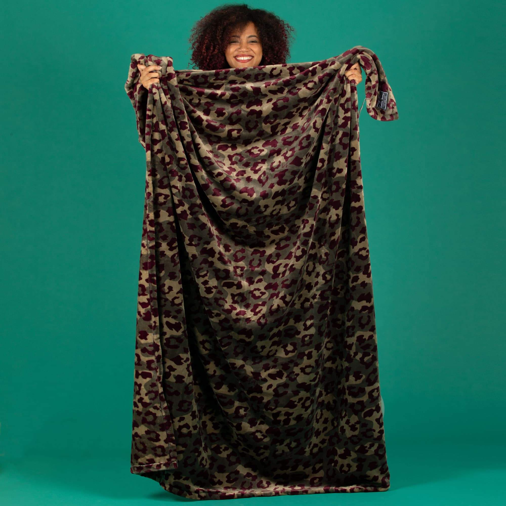 Cuddle Throw Blanket - LEOPARD BERRY - CuddleThrow_LeopardBerry_07_059e4822-a5e5-43a0-bcee-391f51b5a2fa
