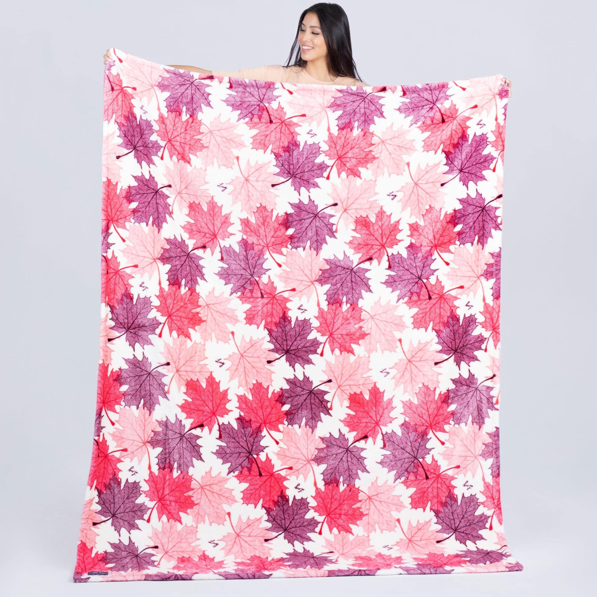 Cuddle Throw Blanket - MAPLES CREAM - CuddleThrow_MapleCream_Lifestyle