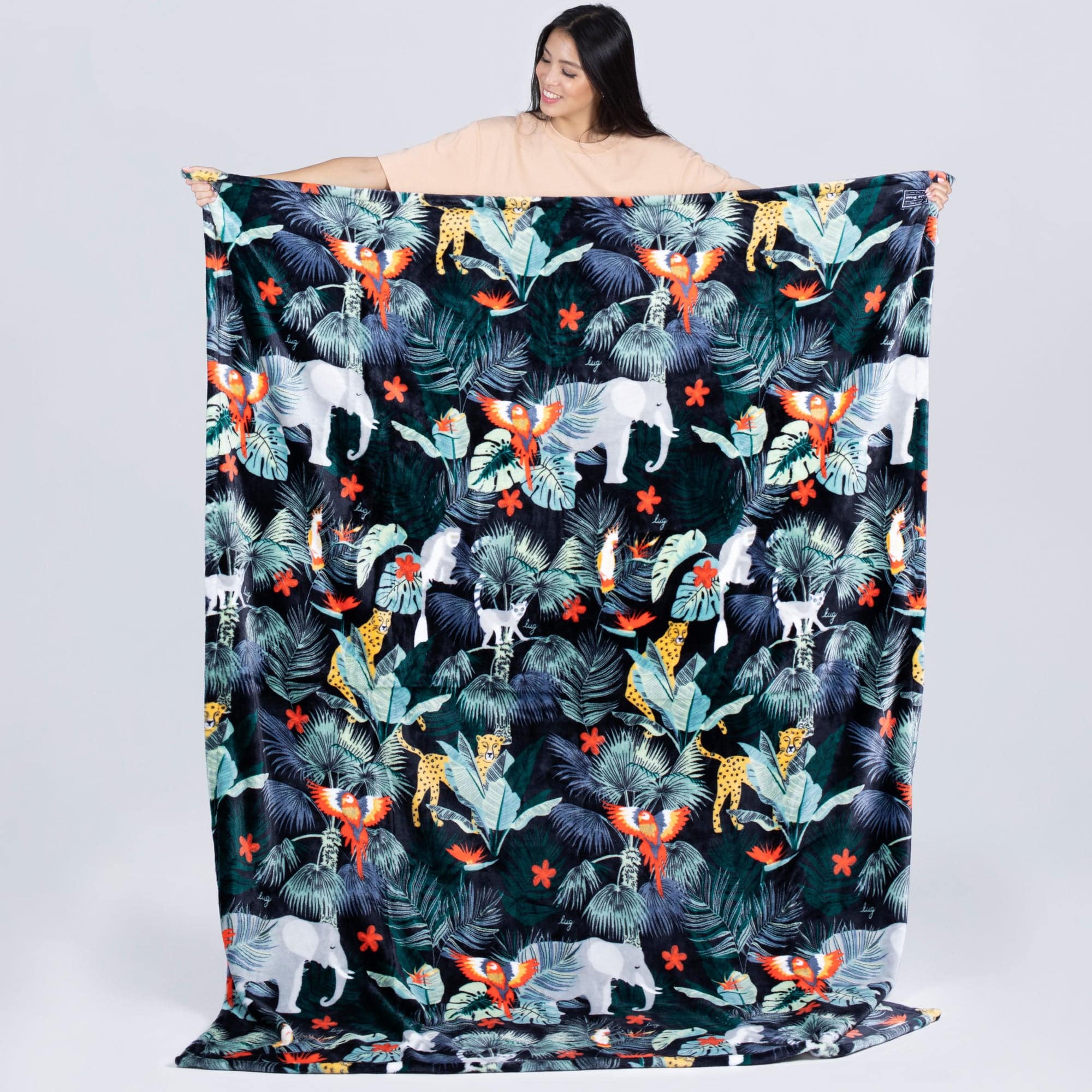 Cuddle Throw Blanket - WILDLIFE BLACK - CuddleThrow_WildlifeBlack_Lifestyle