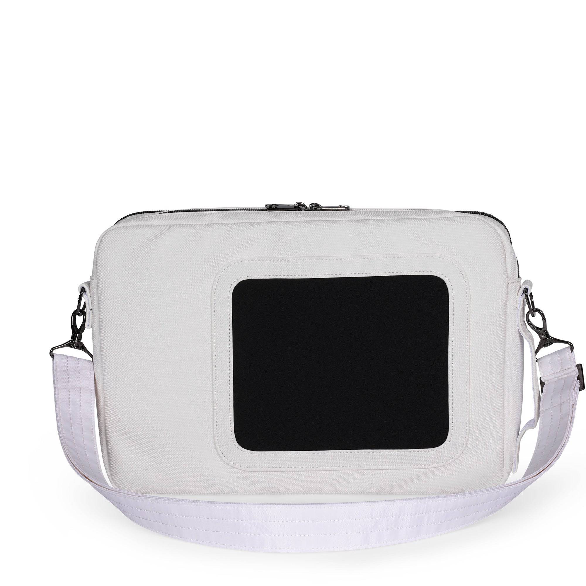 Delta Matte Luxe VL 15" Laptop Case - WHITE - DeltaMatteVL_MatteVL_White_04