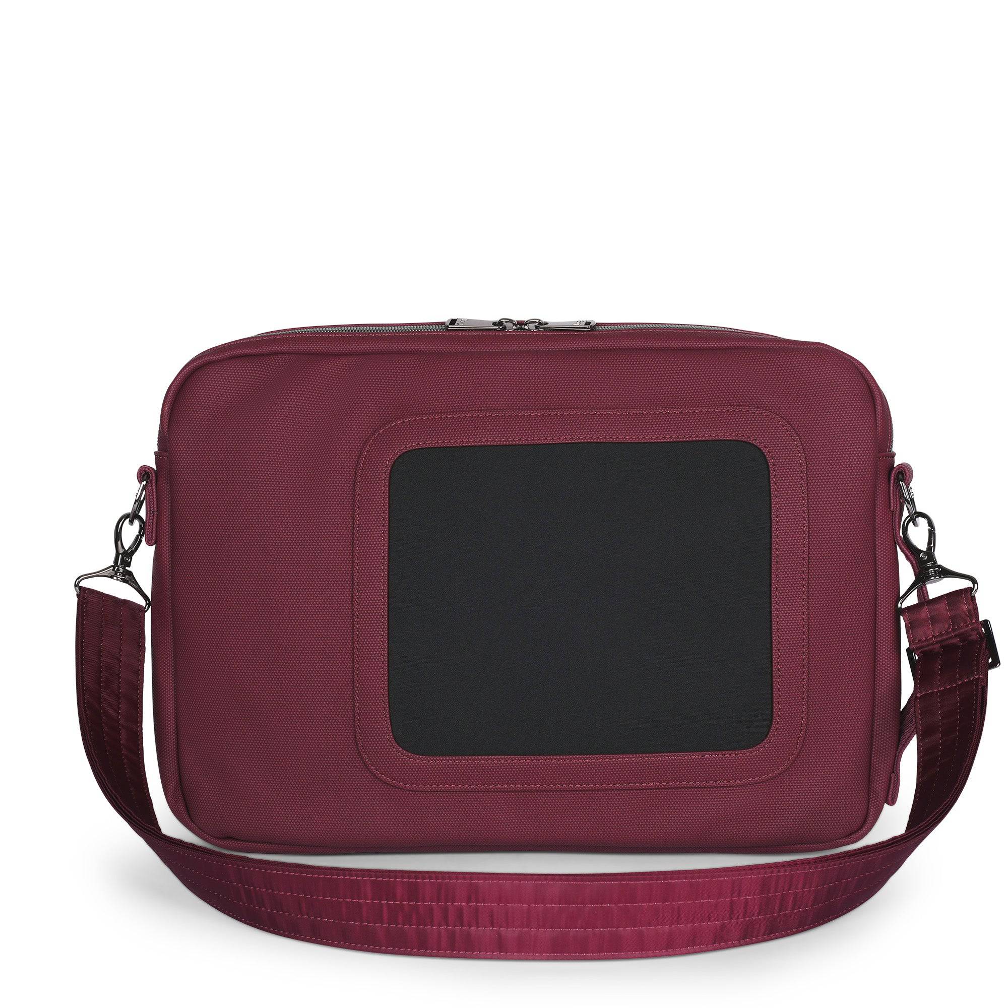 Delta Matte Luxe VL 15" Laptop Case - WINE - DeltaMatteVL_MatteVL_WineRed_04
