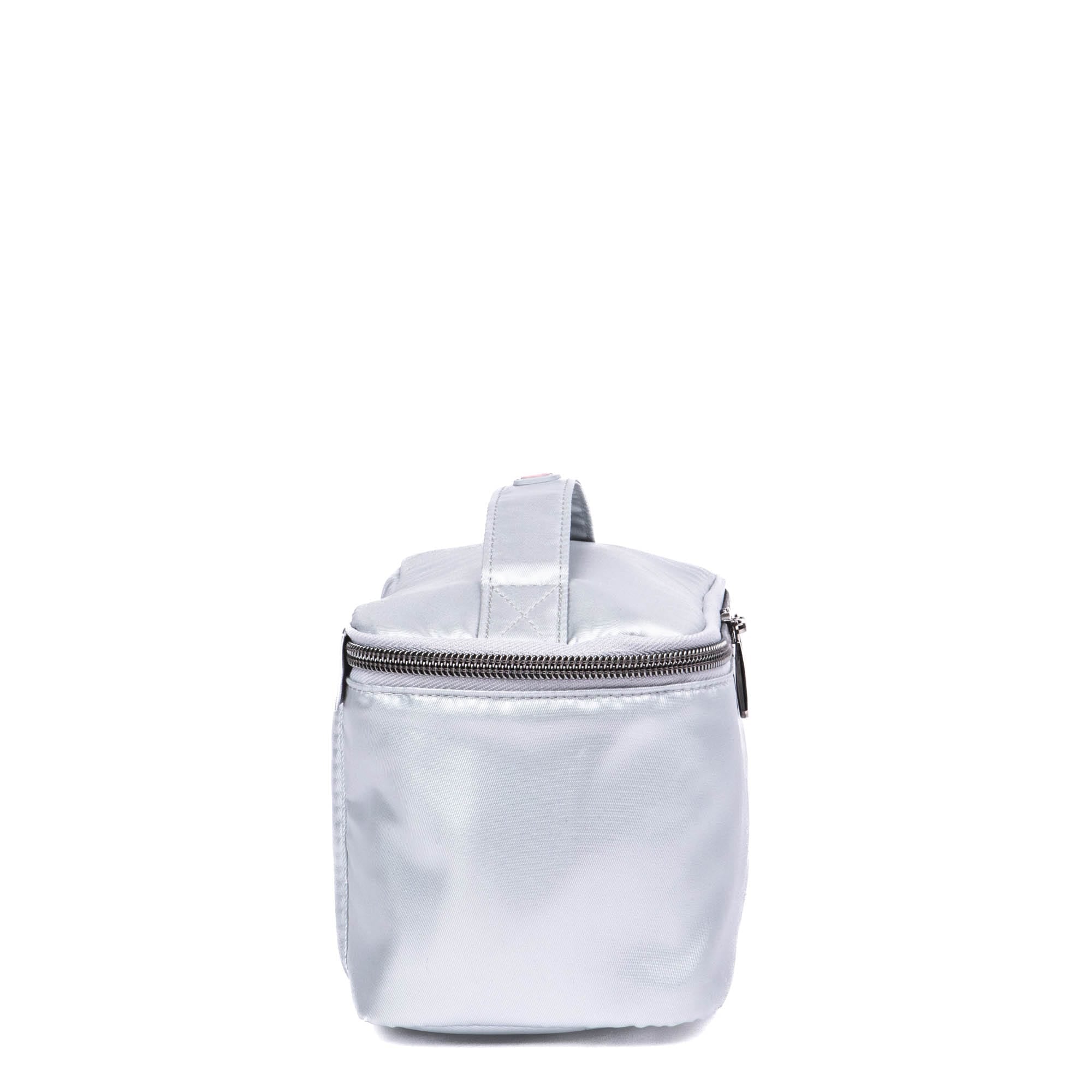 Dolly Short SE Cosmetic Case - METALLIC SILVER - DollyShort_MetallicSilver_03_681a955c-a308-443f-8ed8-85e443fd4168