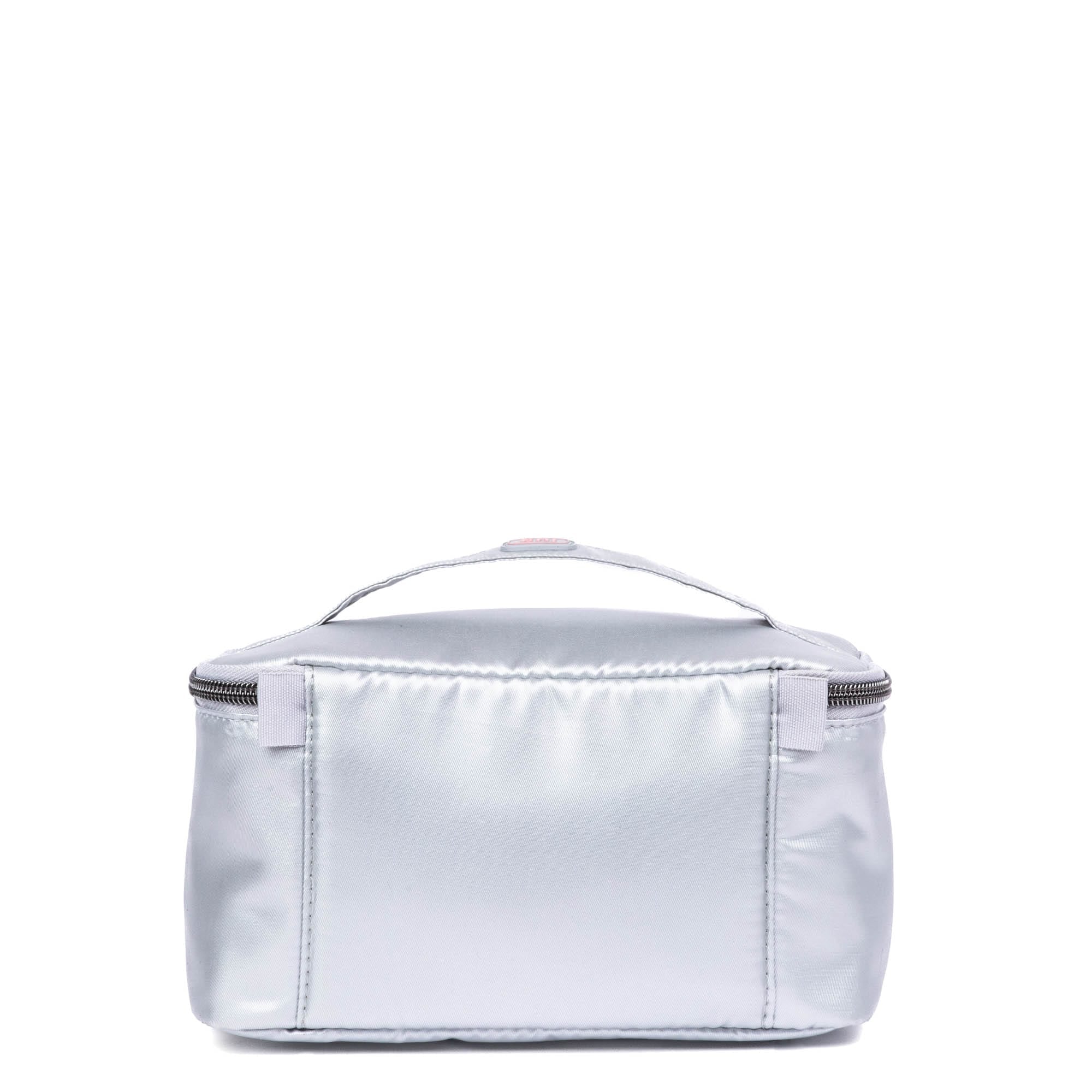 Dolly Short SE Cosmetic Case - METALLIC SILVER - DollyShort_MetallicSilver_04_eed87f99-c22f-4491-b613-c780a7a5039e
