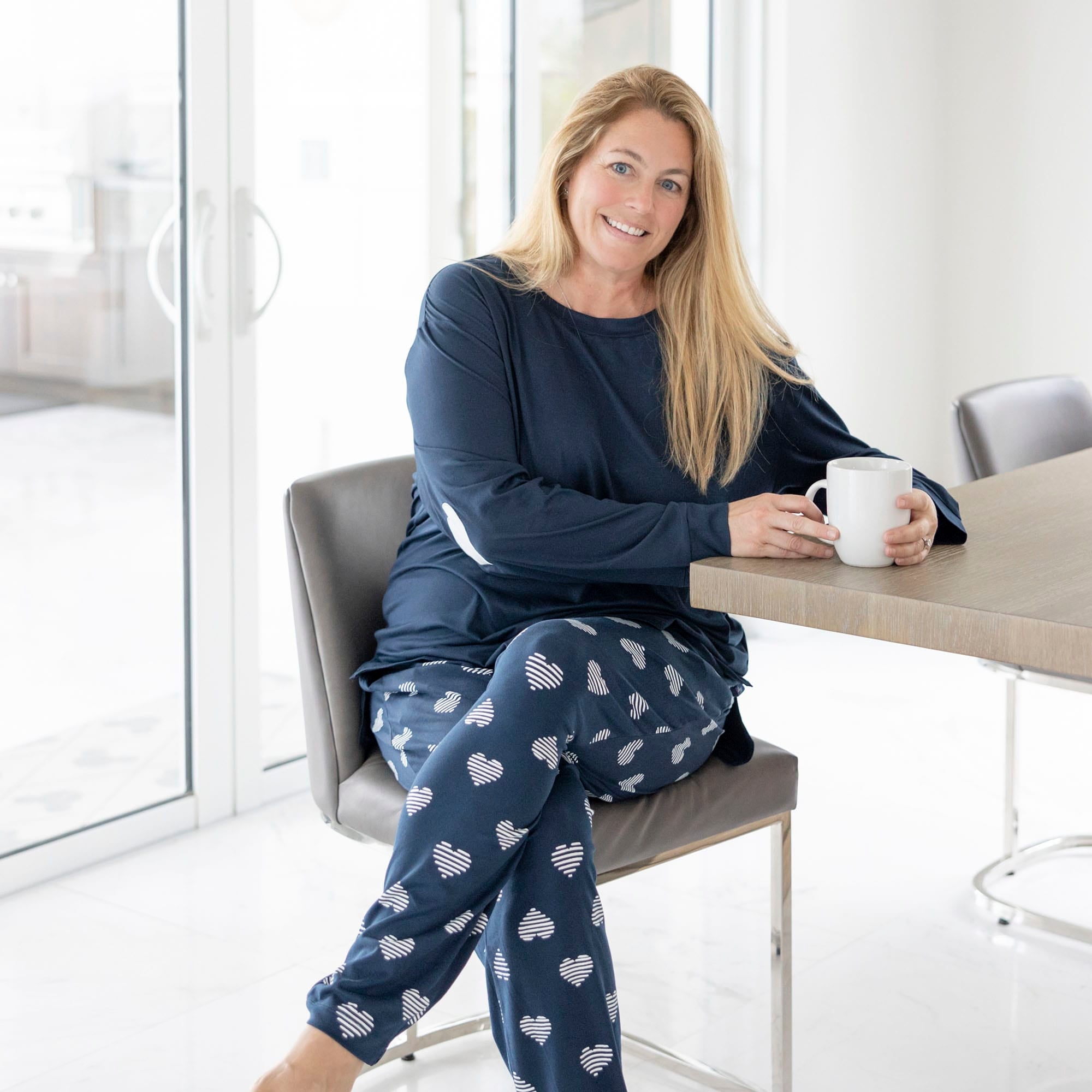Jitterbug Long Sleeve Pajama Set - NAVY HEARTS - Jitterbug_Lifestyle_02
