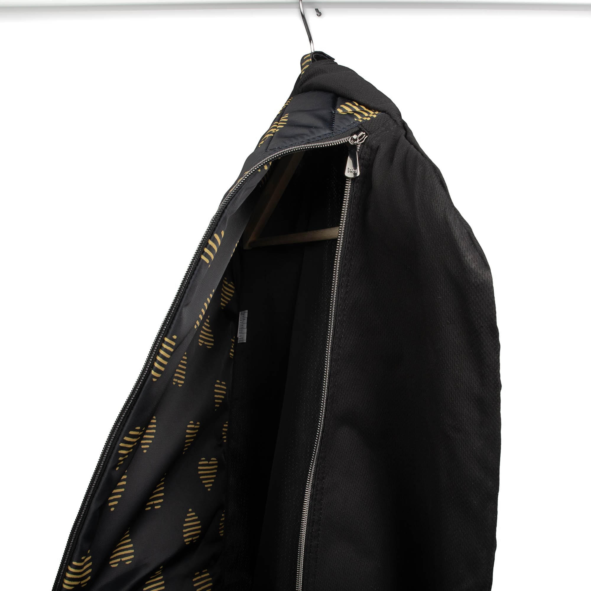 Jockey Hanging Garment Bag - HEARTS GOLD - Jockey_HeartsGold_05