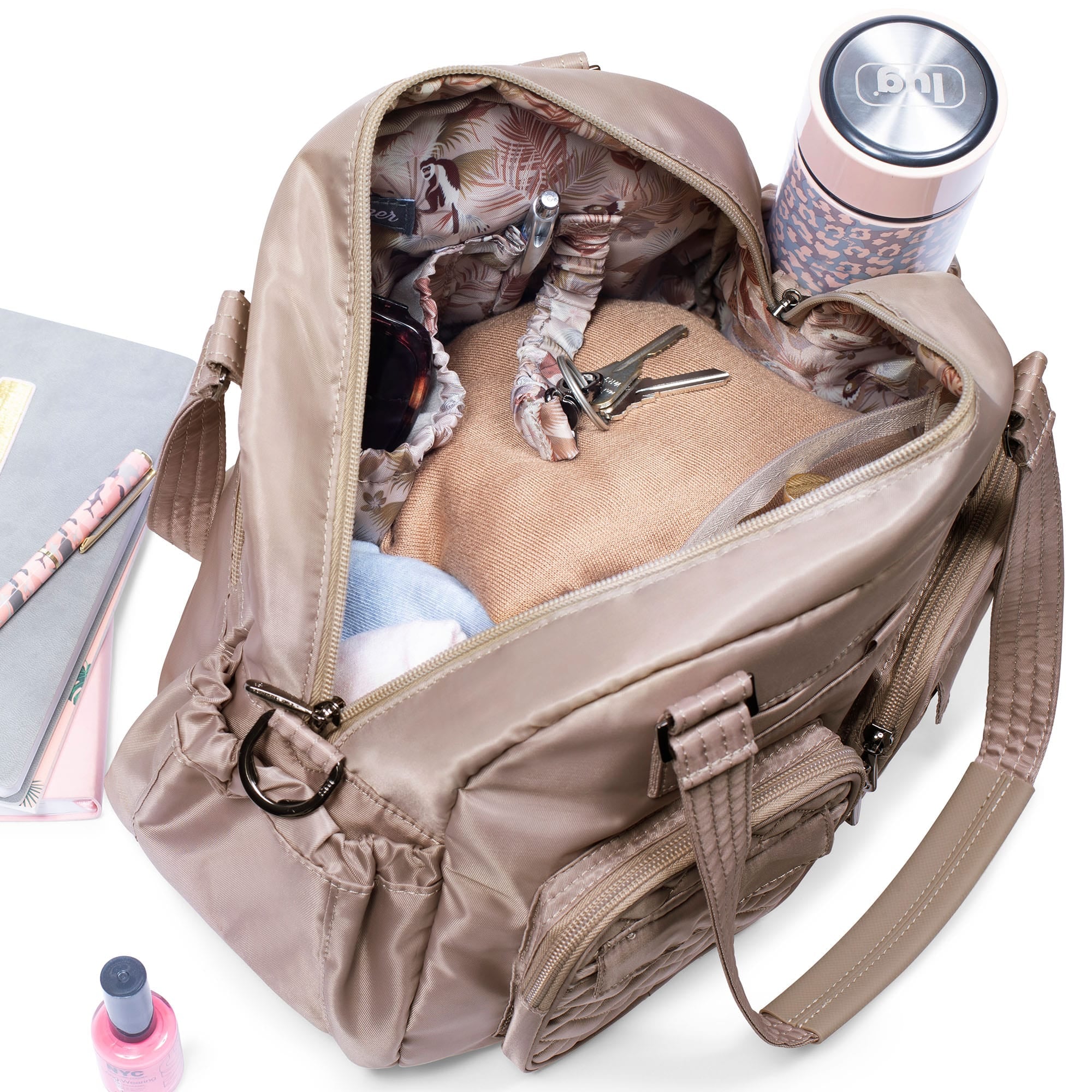 Jumper Carry-All Tote - SAND TAUPE - JumperTote_Lifestyle_02