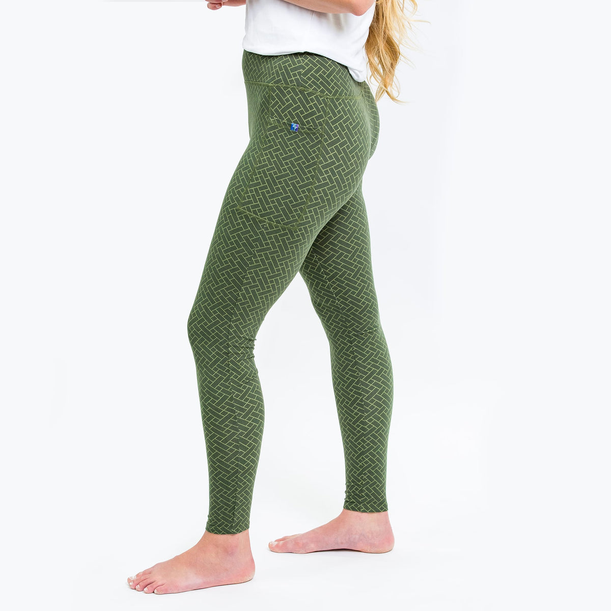 Parrot Green Solid Ankle Length Legging - VALLES365 by S.C. - 4144992