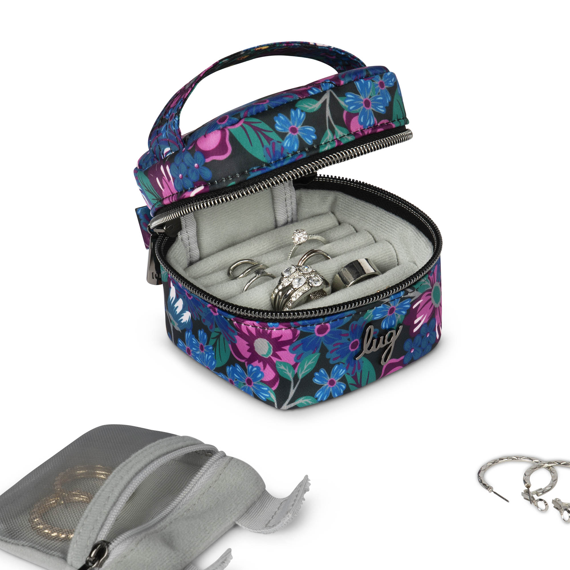 Swizzle Mini Jewelry Case - WHIMSY BLACK - MiniSwizzle_Lifestyle_01