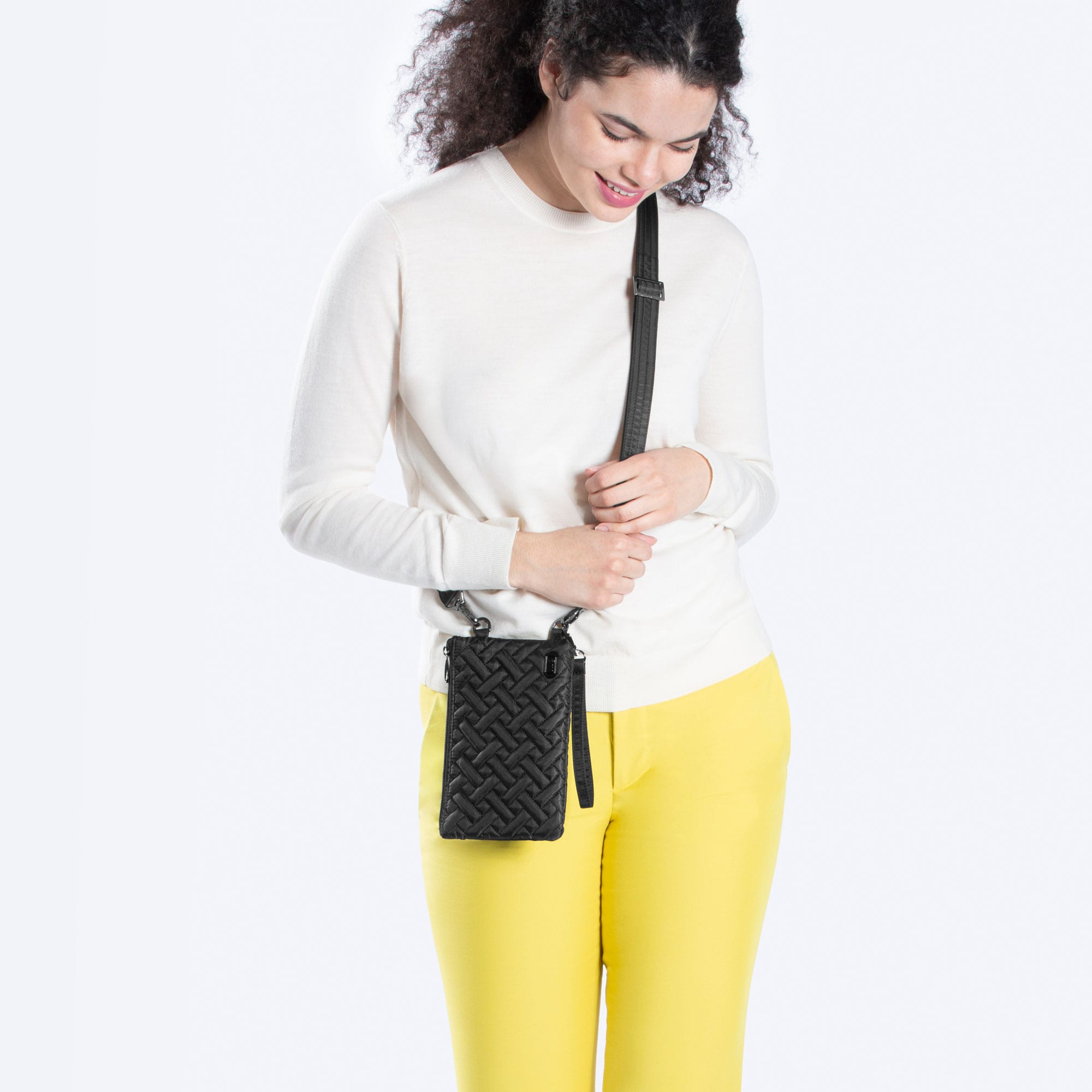 Peekaboo Convertible Crossbody Bag - MIDNIGHT BLACK - PeekabooPouch_Black_Model_01