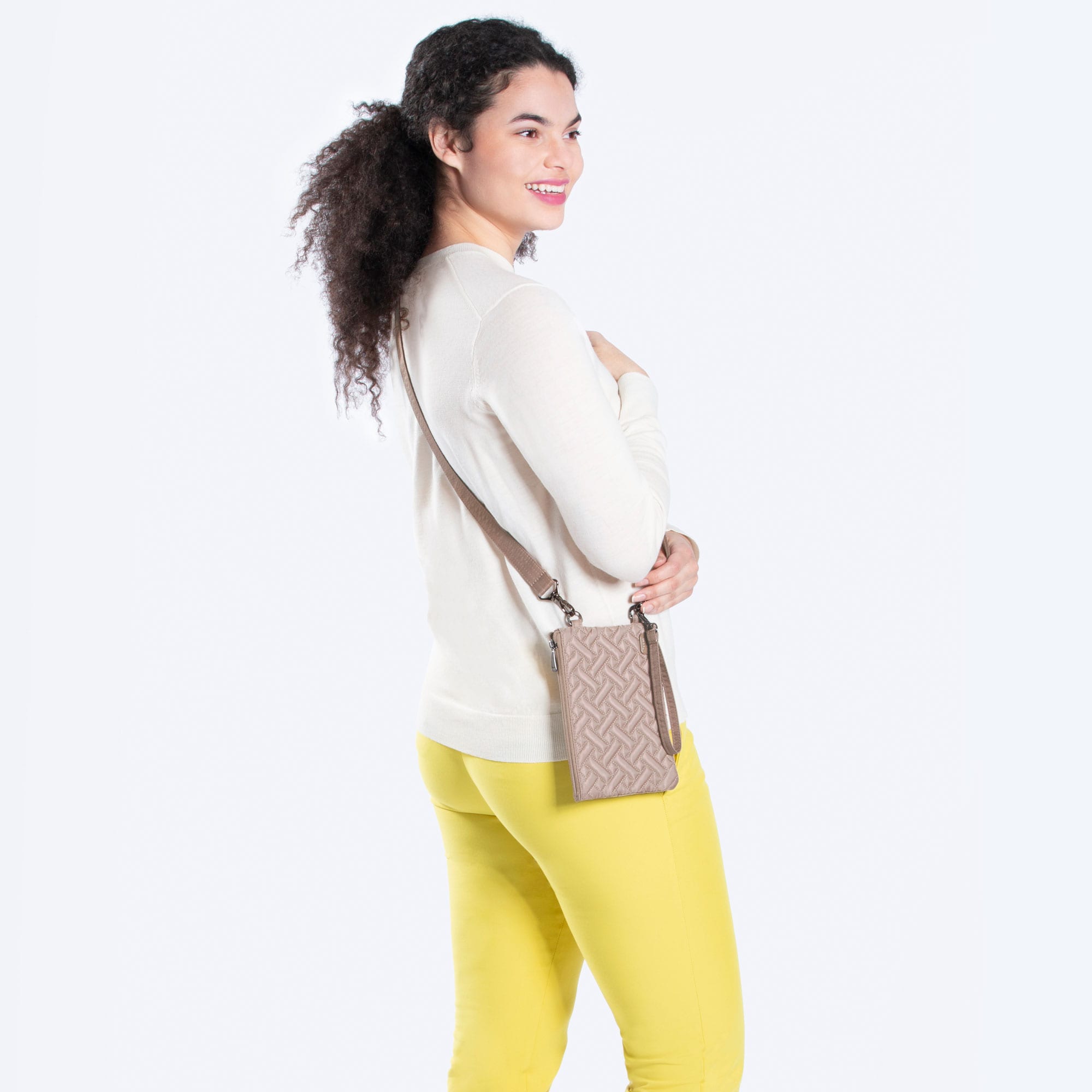 Peekaboo Convertible Crossbody Bag - SAND TAUPE - PeekabooPouch_SandTaupe_Model_01