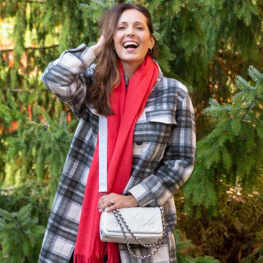 Piccolo Classic VL Crossbody Bag - - PiccoloVL_Lifestyle_04