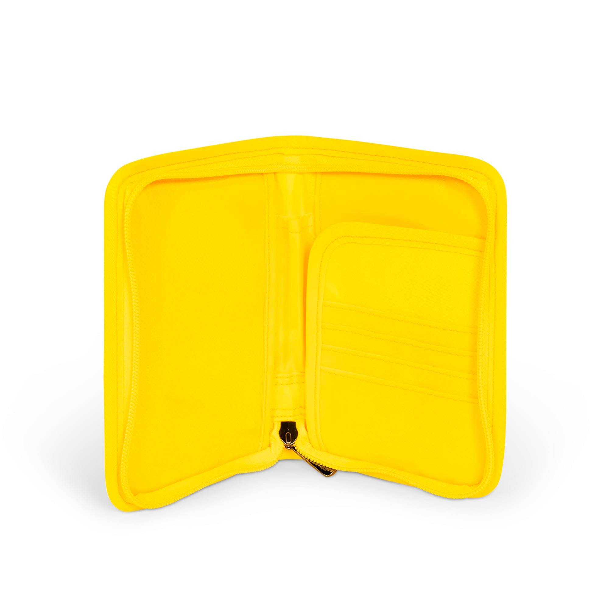 Pilot Passport Wallet - YELLOW - Pilot_Yellow_05