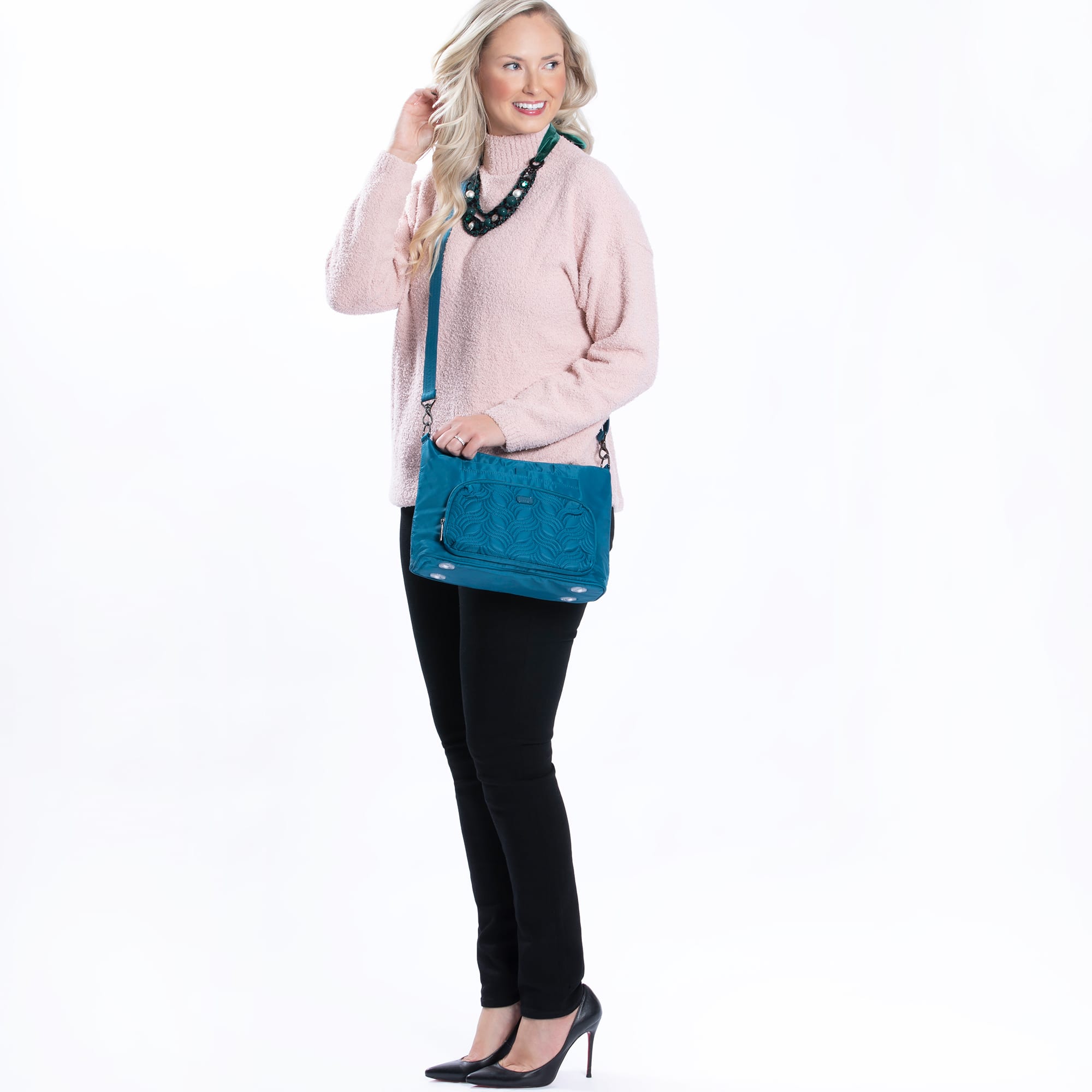 Samba XL Convertible Crossbody Bag - - Samba-XL_Lifestyle_02
