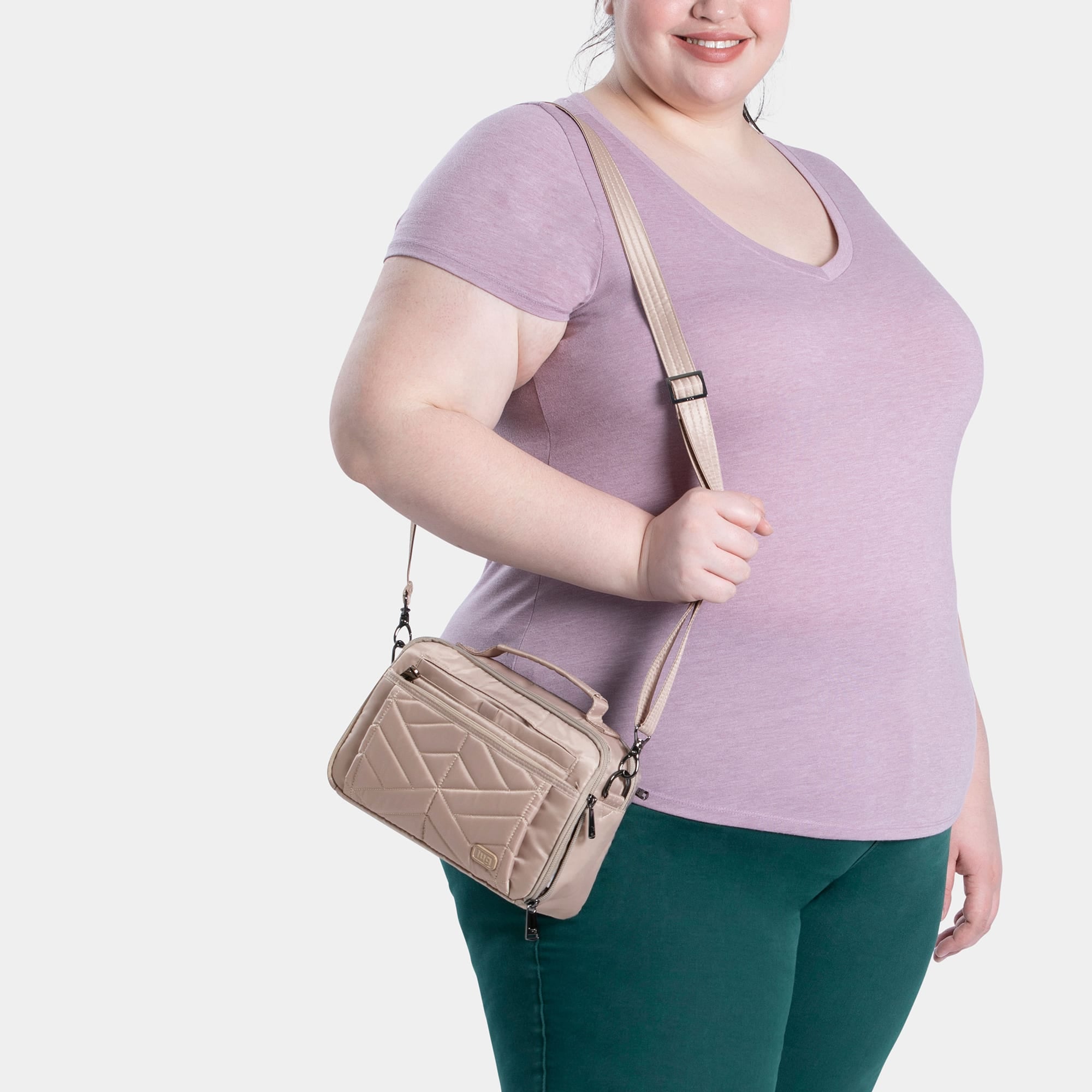 Scoop 2 Crossbody Bag - SAND TAUPE - Scoop2_SandTaupe_Model