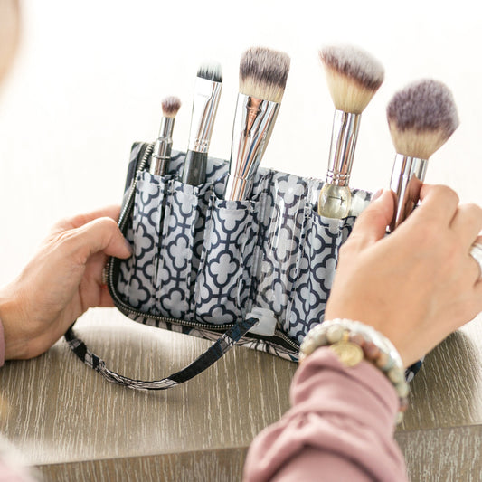 Sleeper Brush Holder - - Sleeper_Model