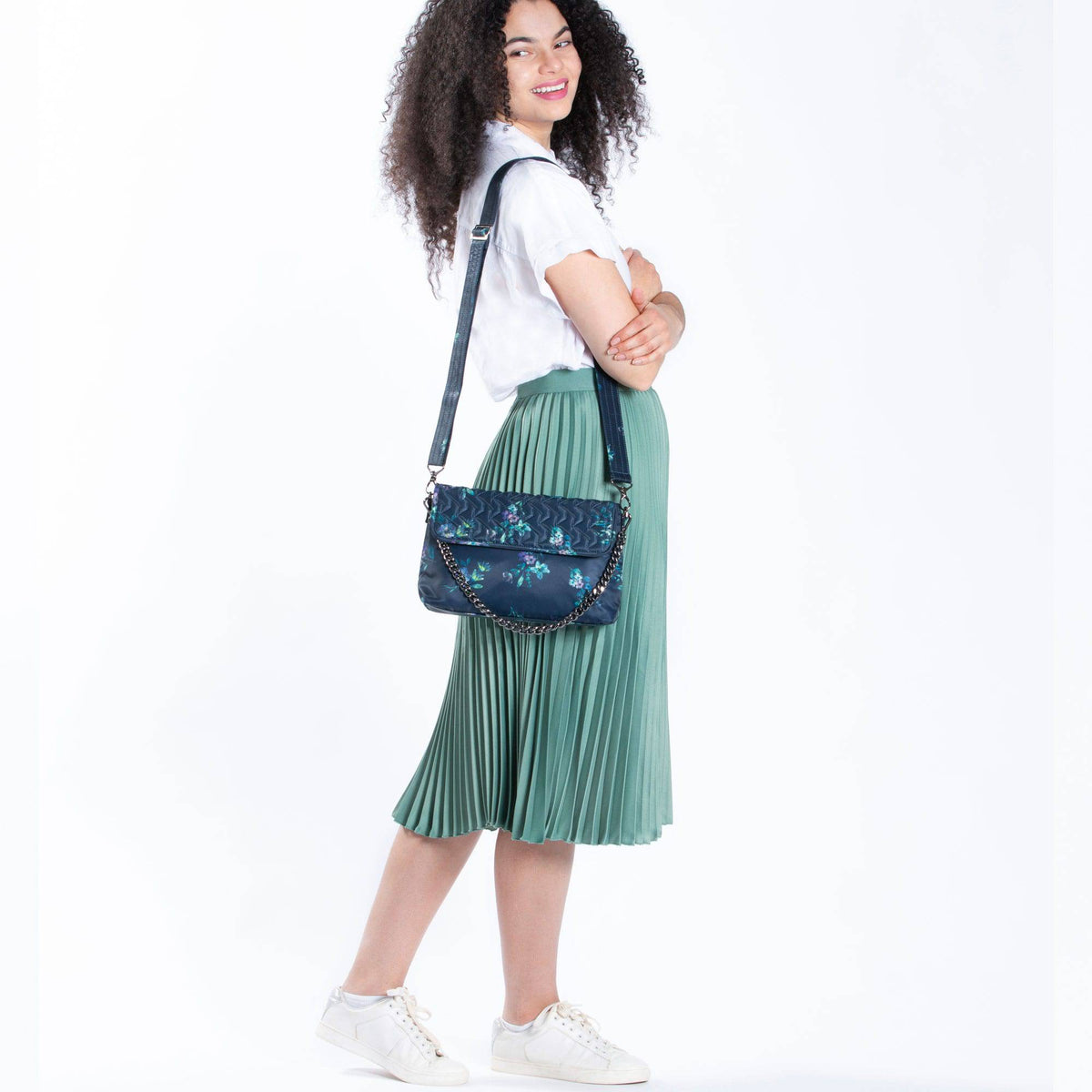 Soar Crossbody Bag - BOUQUET NAVY - Soar_BouquetNavy_Model