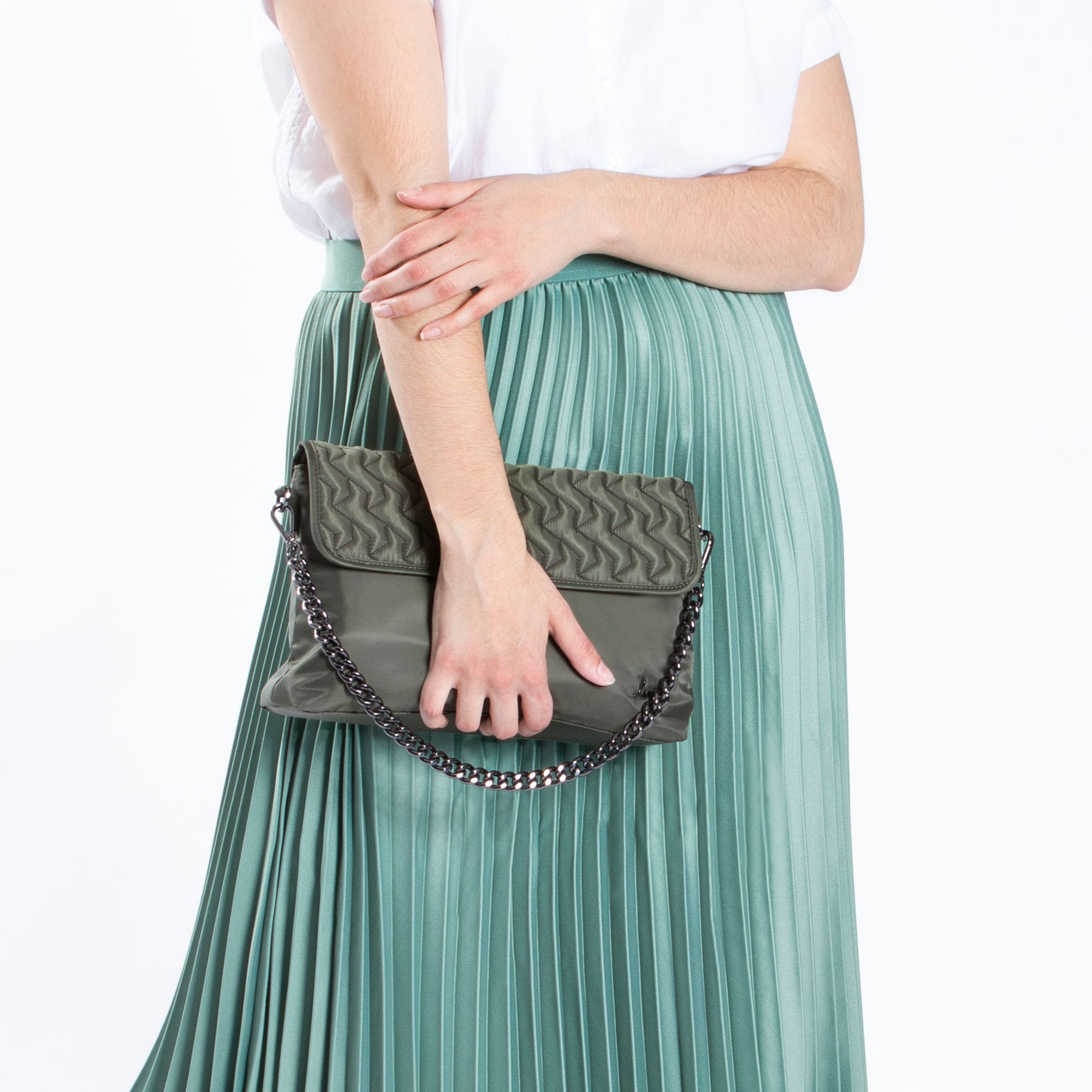 Soar Crossbody Bag - OLIVE GREEN - Soar_OliveGreen_Model