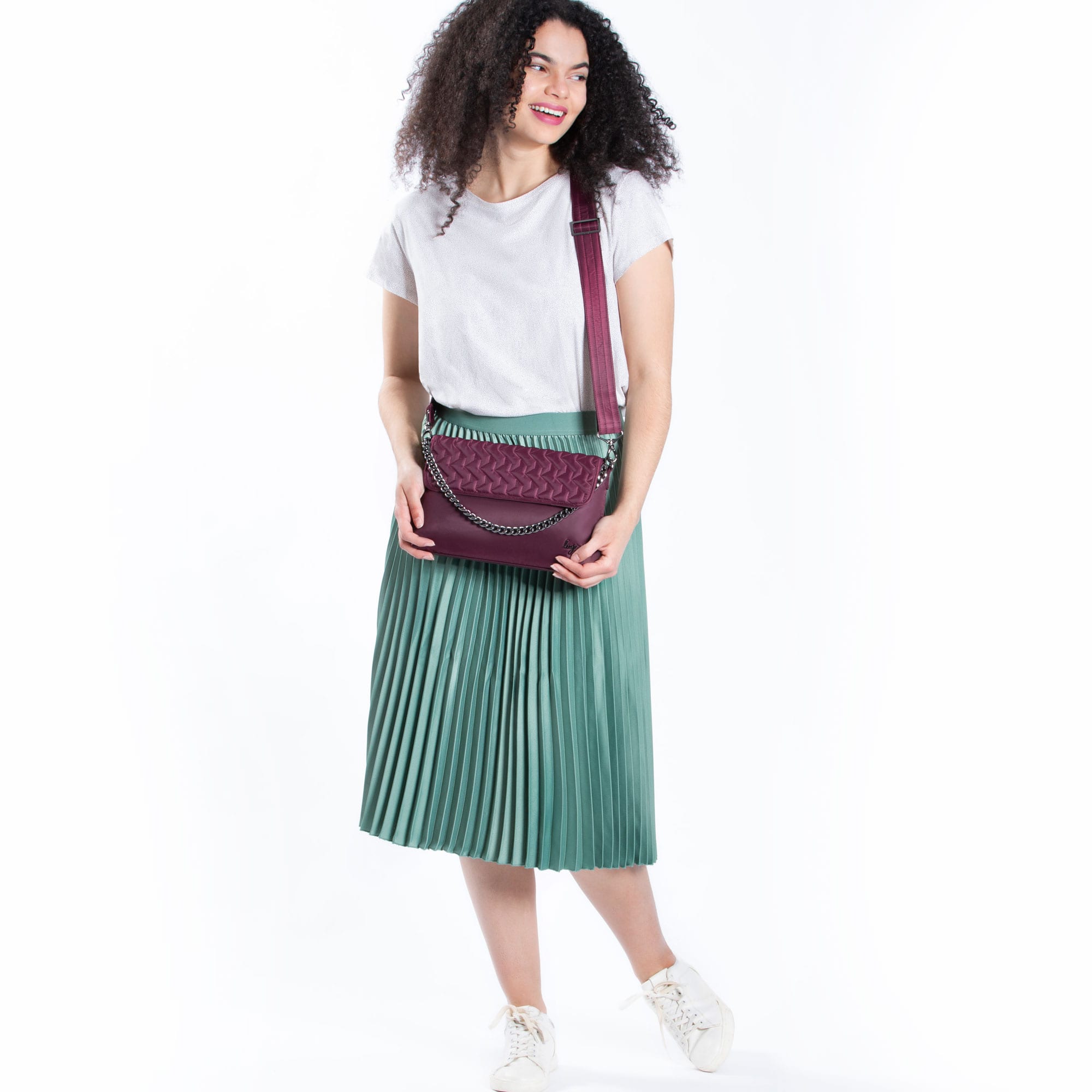 Soar Crossbody Bag - - Soar_WineRed_Model