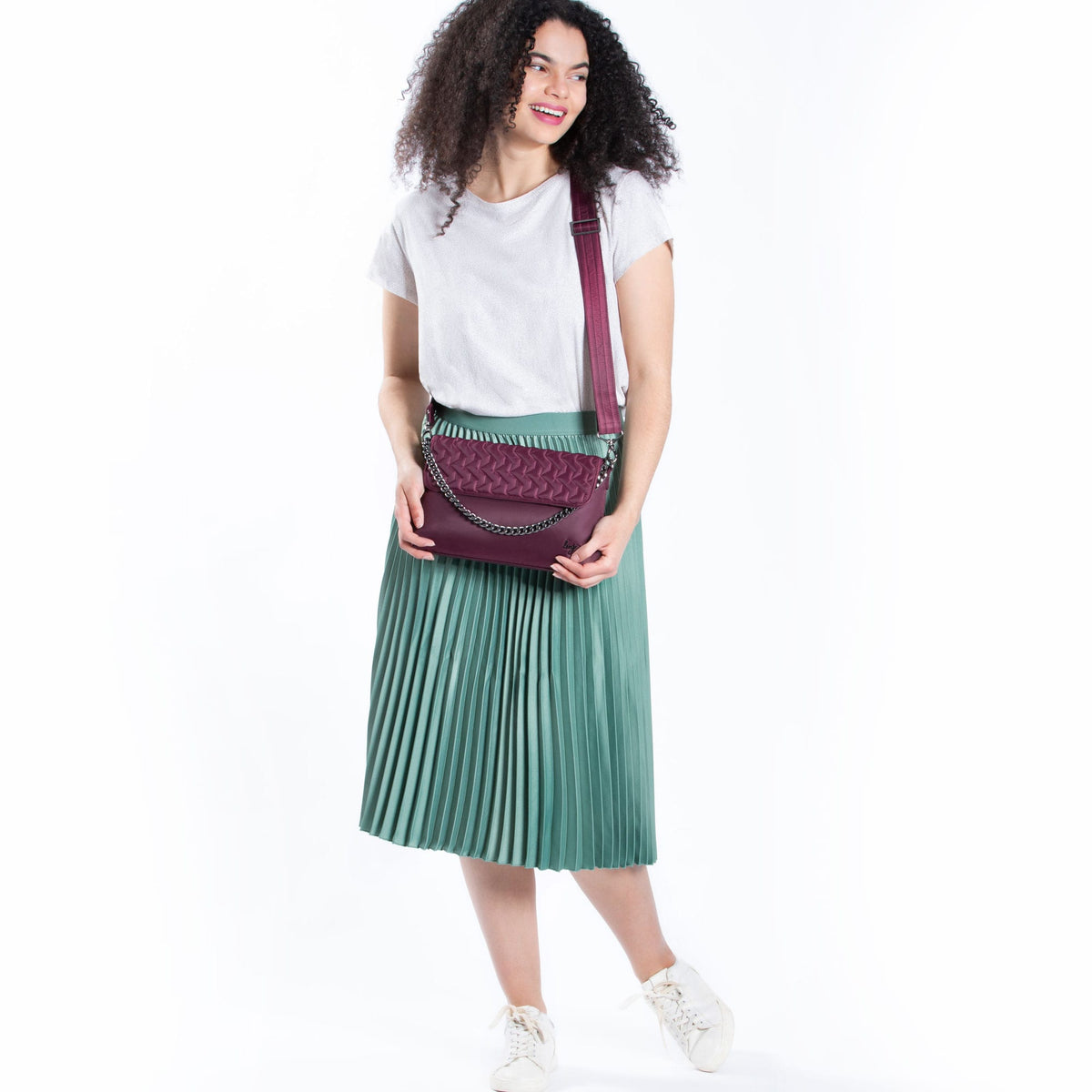 Soar Crossbody Bag - WINE RED - Soar_WineRed_Model_0f22e488-f447-414e-a4ef-185a8d8245d4