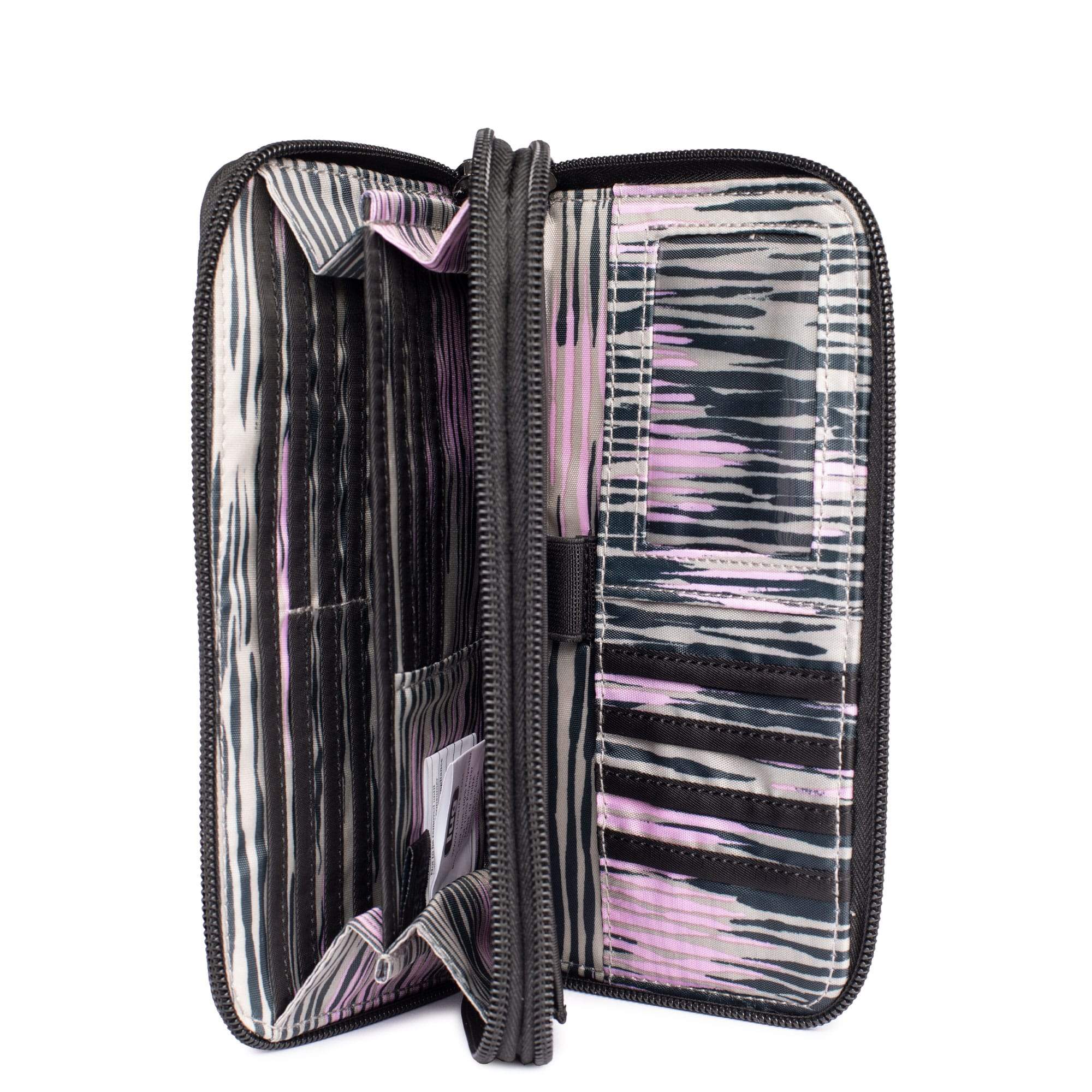 Splits XL Wristlet RFID Wallet - CONTEMPORARY MIDNIGHT BLACK - SplitsXL_MidnightBlack_05_2690089a-cc26-423d-adb0-e4ac4742e8c0