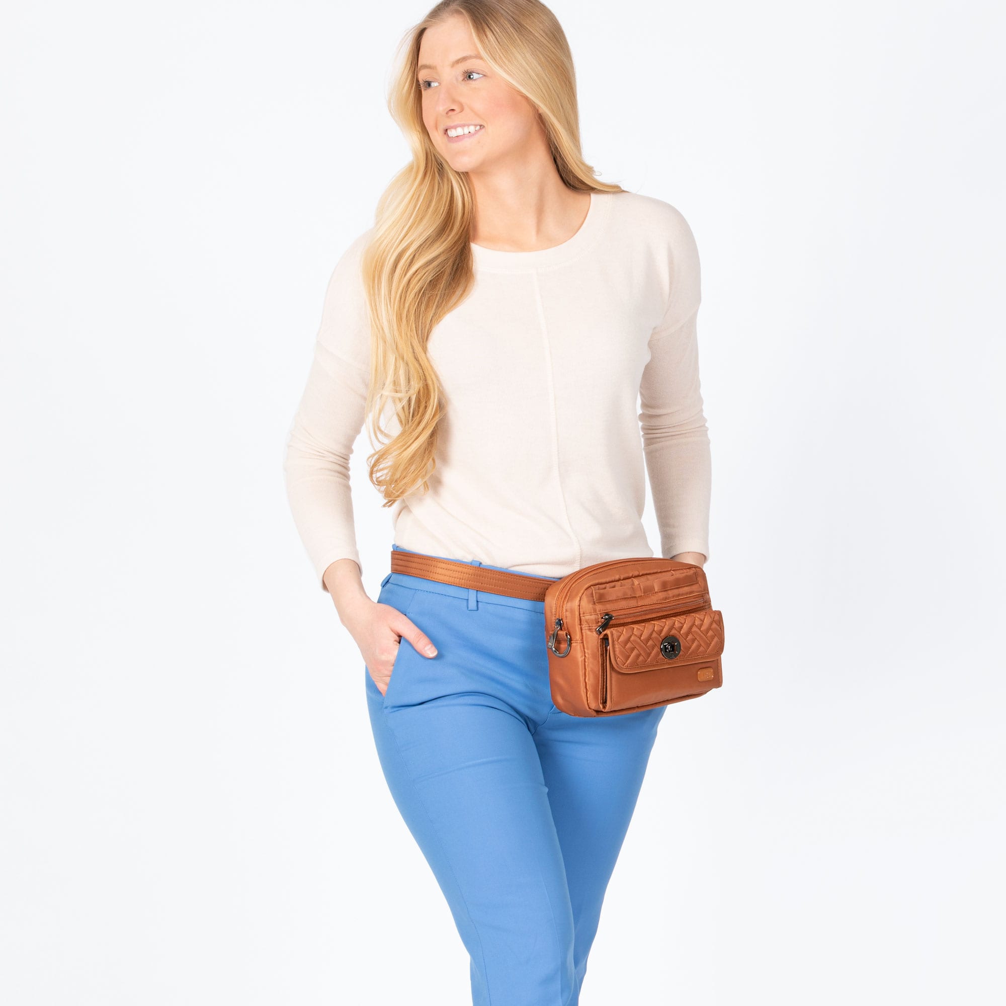 Switch Convertible Crossbody Bag - - Switch_LifeStyle_3