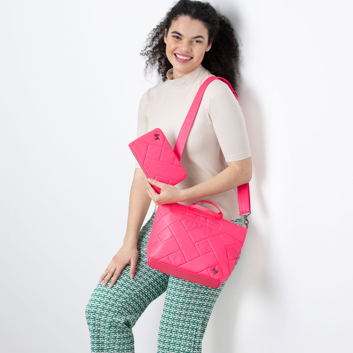 Tenor 2pc Crossbody Bag - MAGENTA - Tenor_CamoOrchid_Model