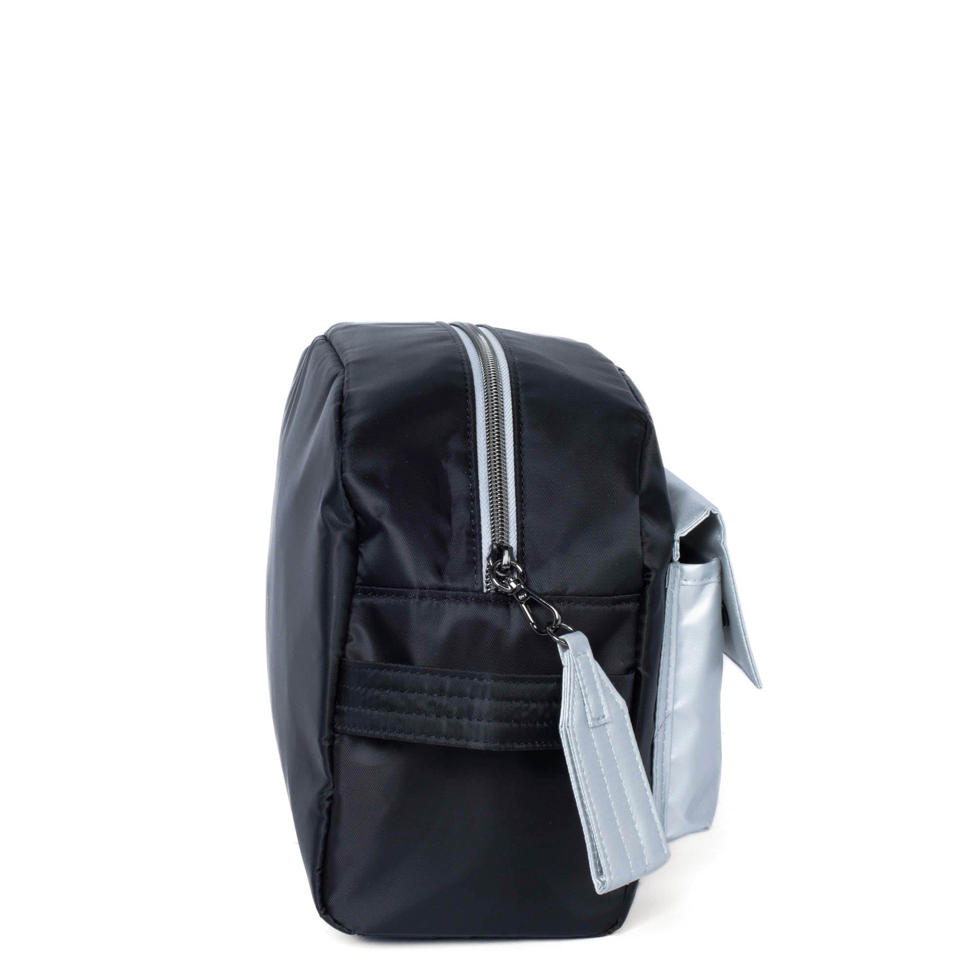 Towboat Toiletry Case - BLACK METALLIC SILVER - TowBoat_BlackMetallicSilver_03