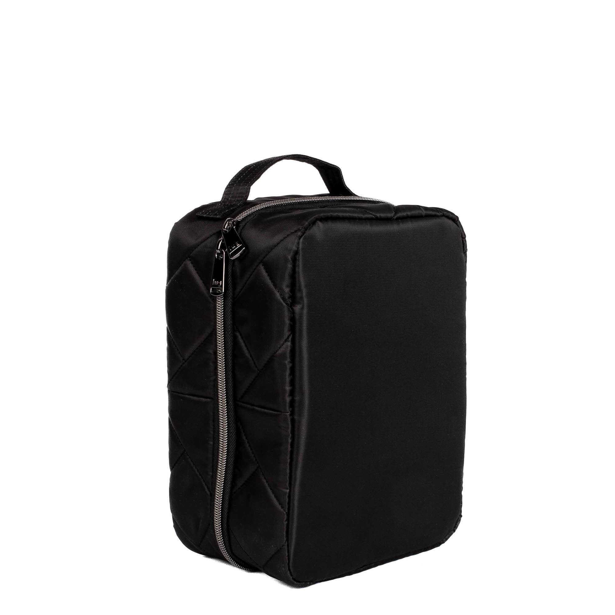 Wingback Hanging Toiletry Case - BLACK - Wingback_Black_02