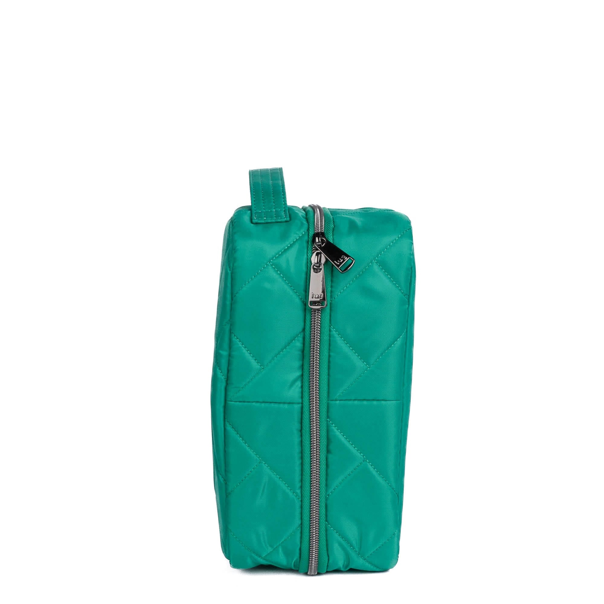 Wingback Hanging Toiletry Case - KELLY GREEN - Wingback_KellyGreen_03