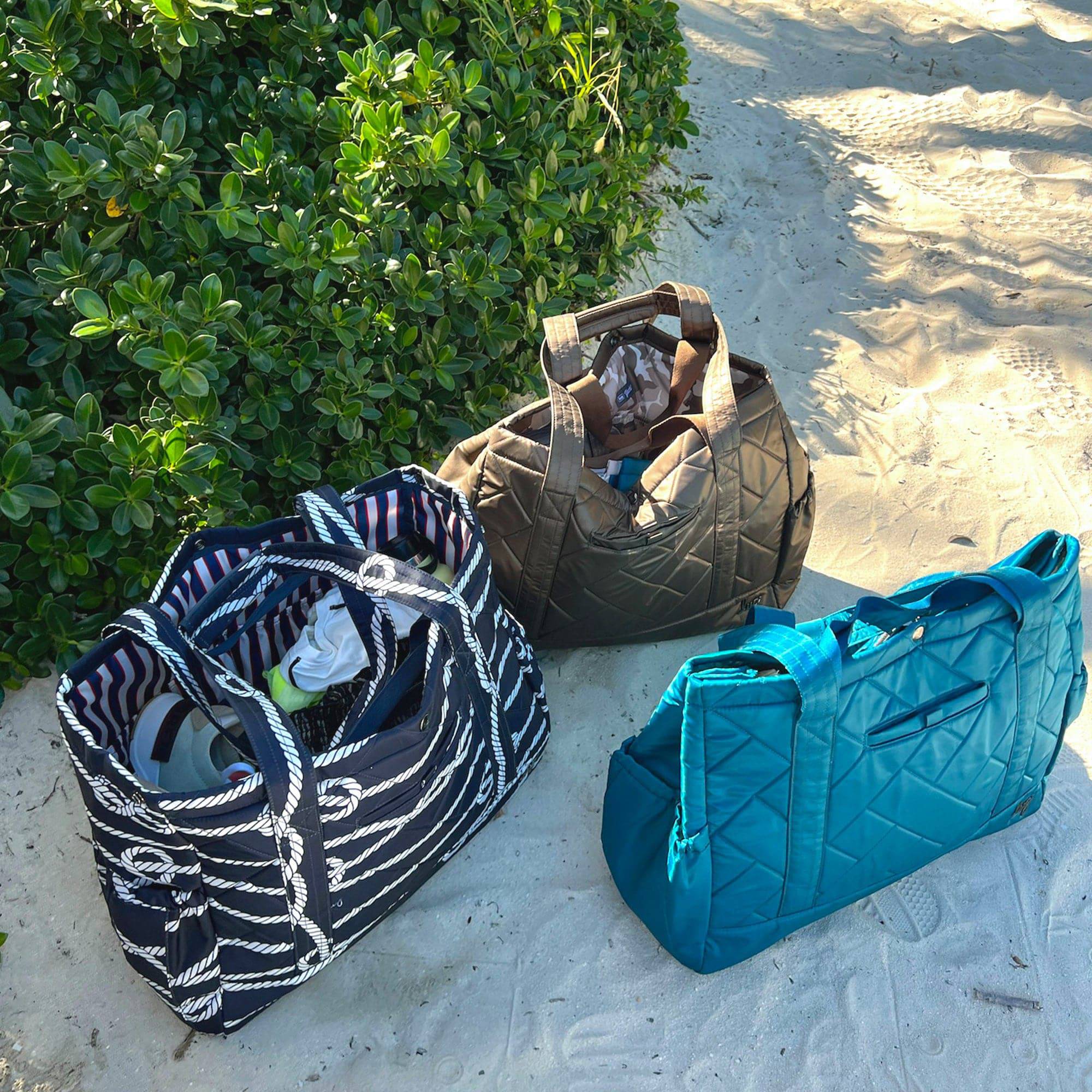 Yacht Carry-All Tote - - Yacht_Lifestyle_08_52b46872-e340-4ddb-9e3e-a5f5eea1347a